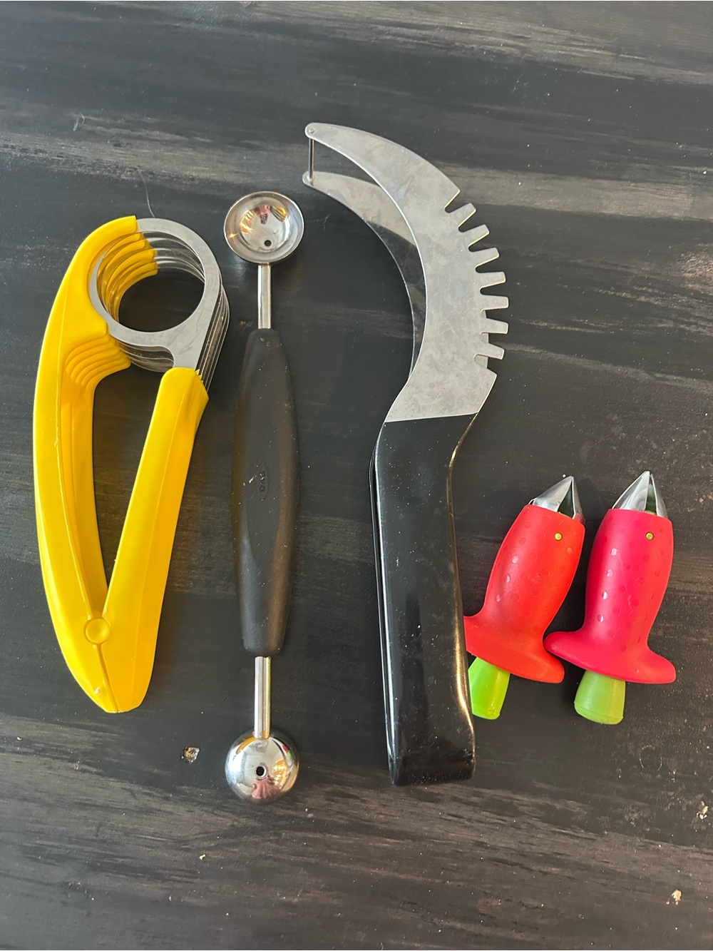 Fruit cutting set